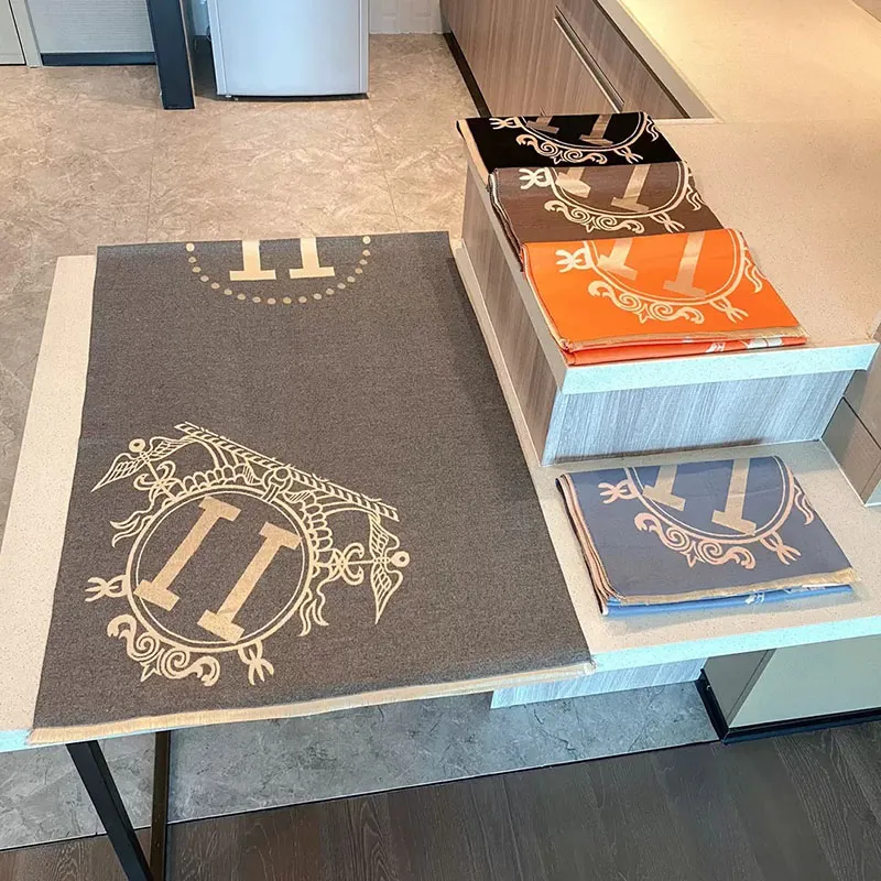 Kaschmirschal Orange Luxus-Designer-Schal für Frauen Lange Tücher Buchstabe H Bedruckte Schals mit Kutsche Weiche warme Wraps Decke Tippet