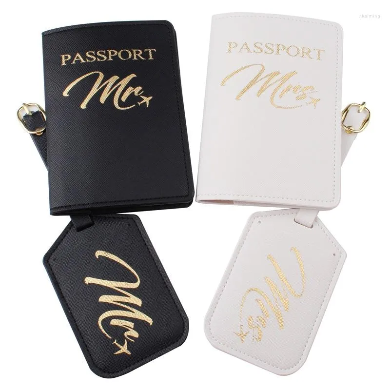 Titulaires de cartes 2pcs MrMrs passeport couvre étiquettes de bagages ensembles pendentif accessoires de voyage nom ID adresse porte-invitation de mariage