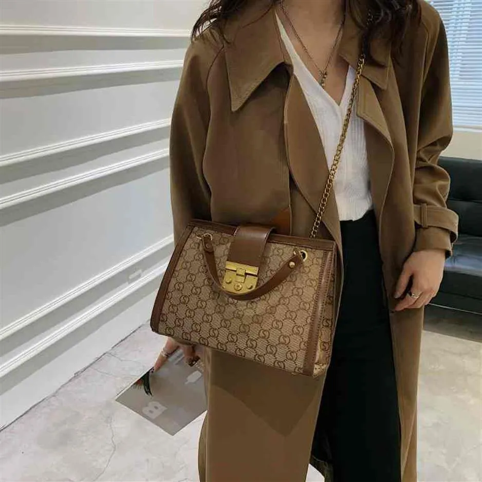 메신저 가방 레저 디자인 감각 소형 여성의 새로운 패션 대학 학생 수업 인기 간단한 핸드백 293f