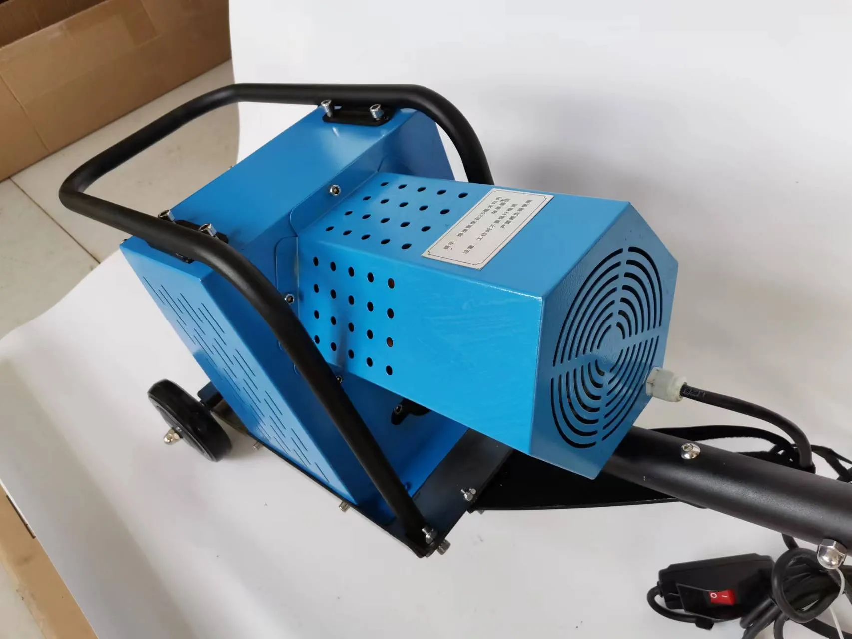 Fiber Laser Cutting Machine Slat Slag Cleaning Removing Machine