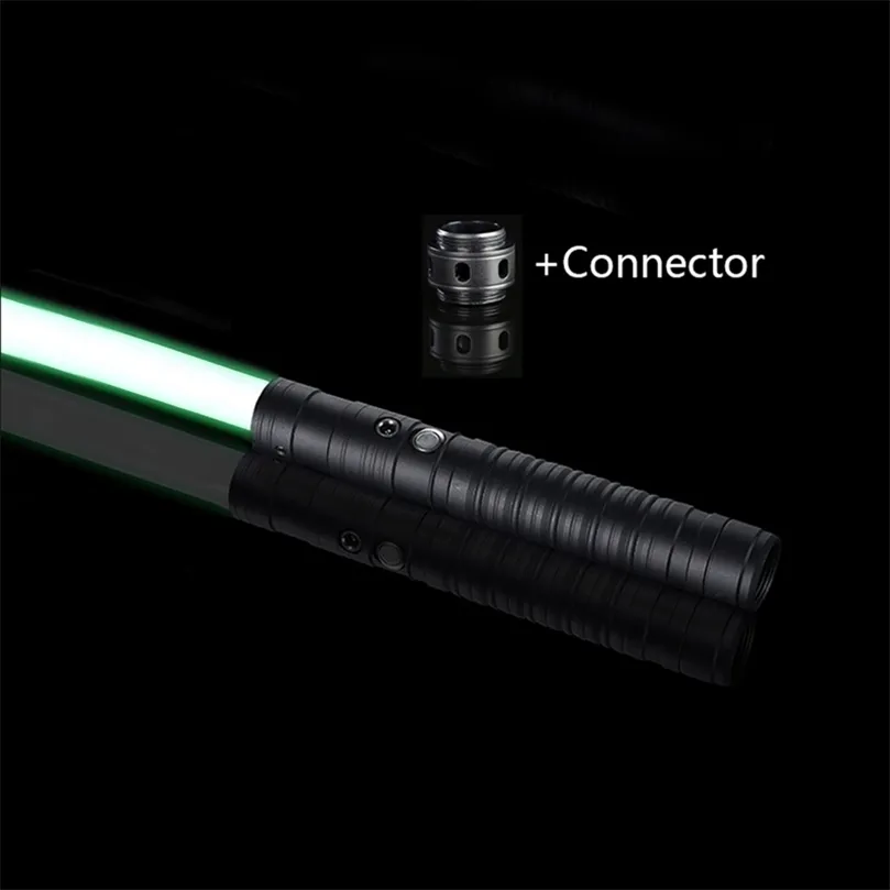 LED SwordsGuns Lightsaber RGB 7 colori Manico in metallo Doubleedged Change Heavy Dueling Sound Due in uno Light Saber Cosplay Puntelli da palco Giocattoli 220905