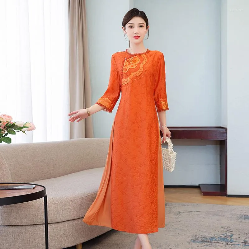 Etniska kläder 2022 Kinesisk traditionell klänning Qipao Women Vintage Cheongsam Retro Floral Brodery Gracieful Party Oriental
