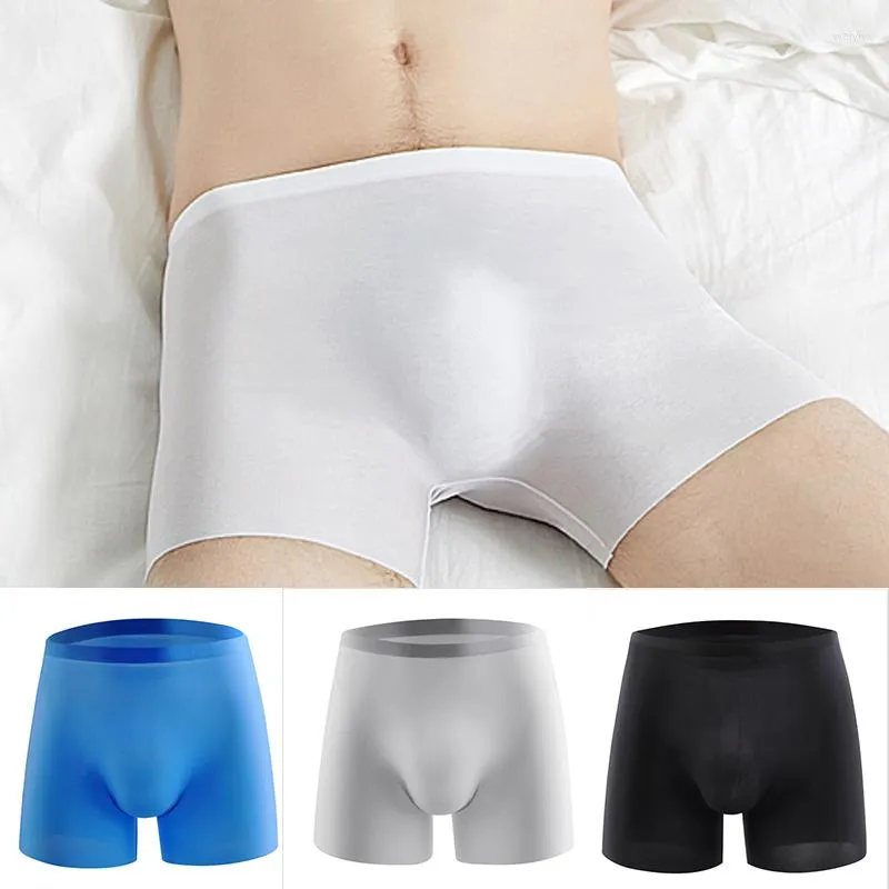 Mutande Slip boxer da uomo in seta di ghiaccio traslucido Colore puro Ultra-sottile Senza cuciture Estate Traspirante Vita media Moda e confortevole