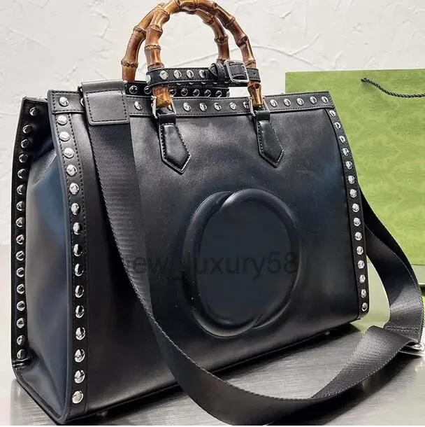 Casmetic Bacs Cases Black Bamboo Handsbags Femmes Diana Sac à épaule Rivet Rivet amovible LETTRES DE MODE DE MODE PO229Q PO229Q