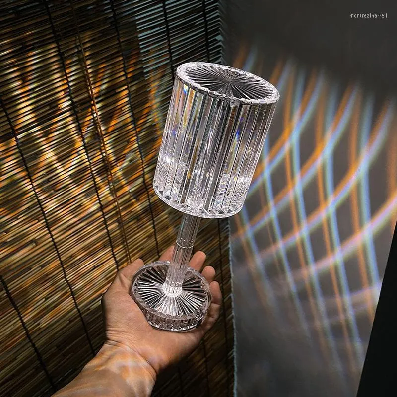 Luci notturne Diamond LED Light Touch Lampada da scrivania in cristallo con telecomando 16 colori Attrezzatura per la decorazione della casa in acrilico ricaricabile sul comodino
