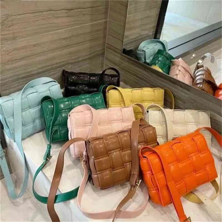 Designer Woven Women Bag Knitting Handbags Single Shoulder bags Fashion Classic handbag clutch purse