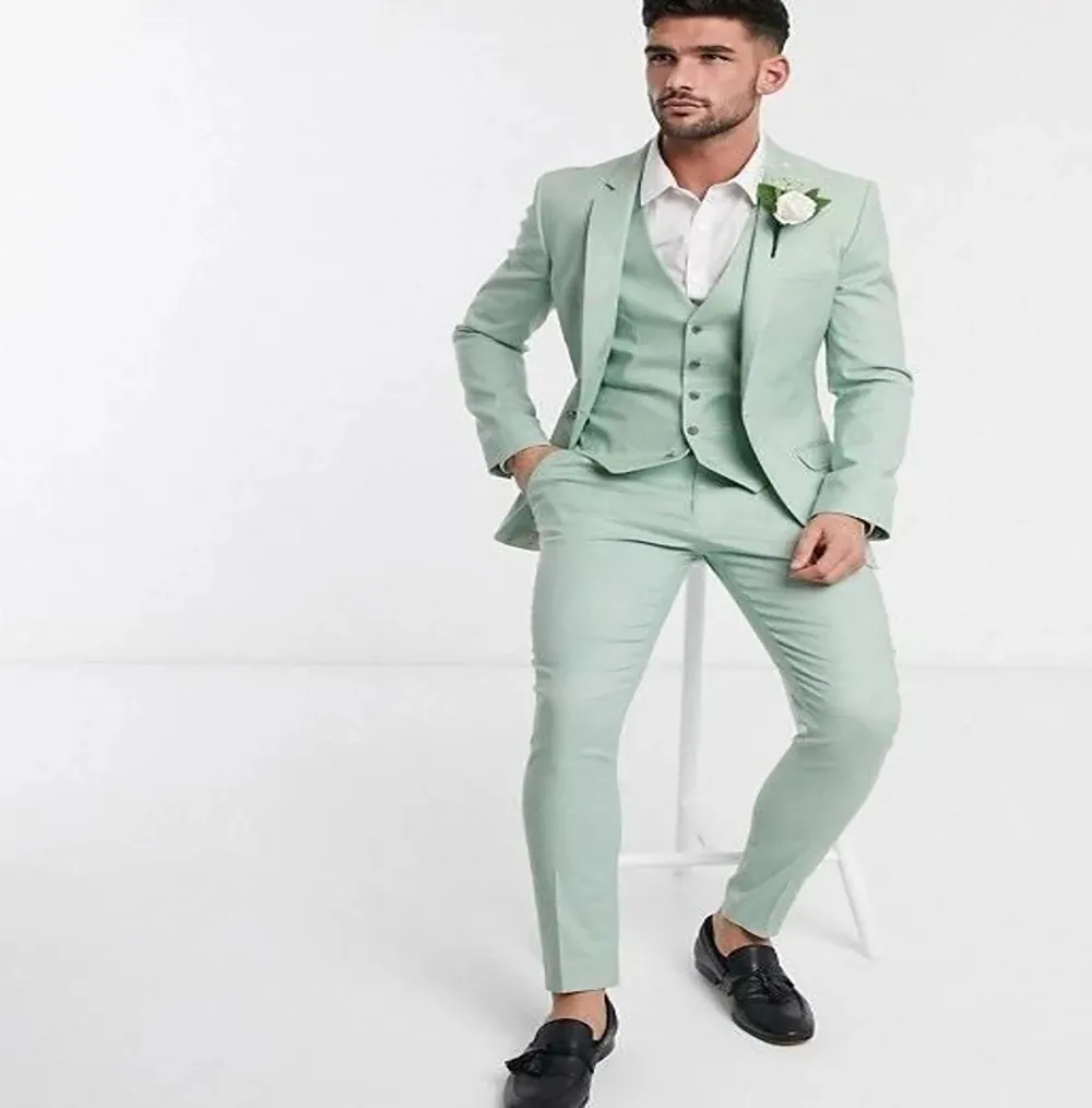 Fit Smoking da sposa verde menta 2022 Abito da uomo per matrimonio in spiaggia Boho Cappotto a tre pezzi Pantalone Gilet Abiti da sposo formali in raso Abiti da cocktail party da sera