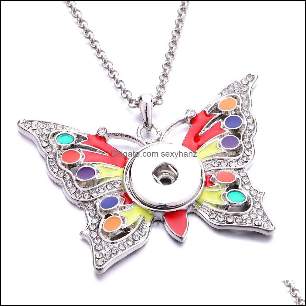 Colliers de pendentif bouton-bouton bijoux Rigiane Colorf Butterfly Shape Pendant Fit 18 mm Collier de boutons pour femmes NOOSA DHR3Z