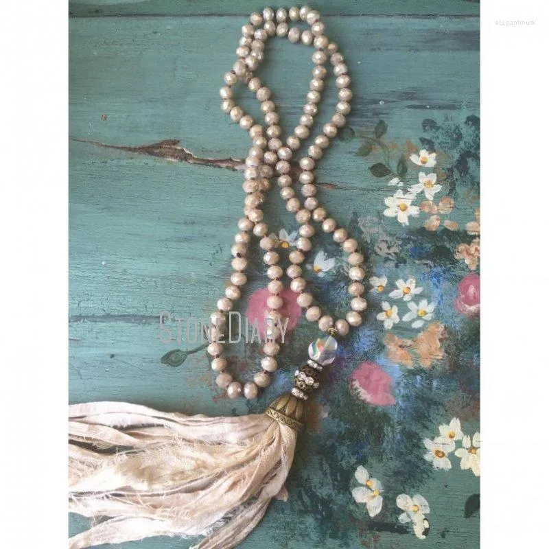 Pendentif Colliers NM15508 Shabby Boho Glam Chic Long Sari Soie Gland Verre Cristal Collier Style Romantique Accessoires Polyvalents