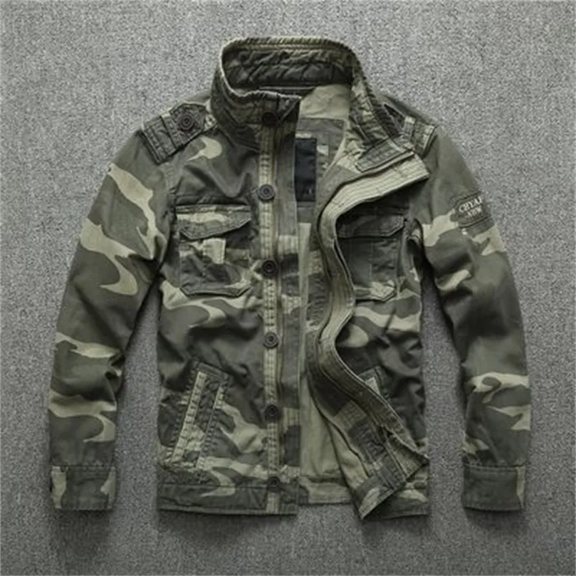 Mens jaquetas casuais usam mensagens de camuflagem de grandes dimensões de jaqueta esportiva de jeans grossa homens gerais de camuflagem de inverno verde de inverno masculino xxl 220908