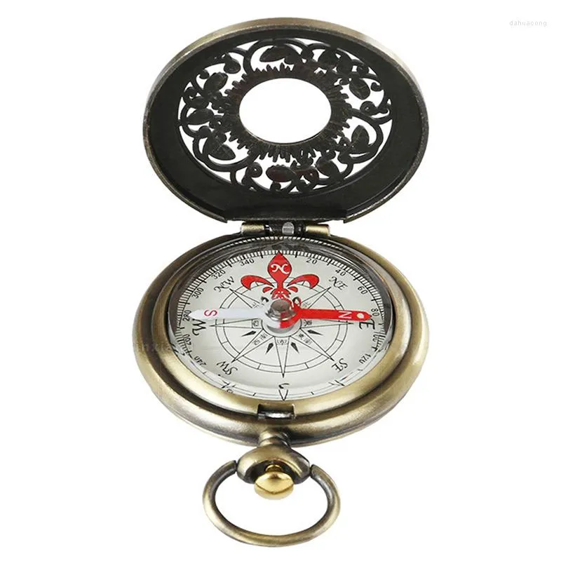 Outdoor Gadgets 2022 Vintage Laiton Boussole Montre De Poche Conception Randonnée Camping Cadeau Pour Enfants