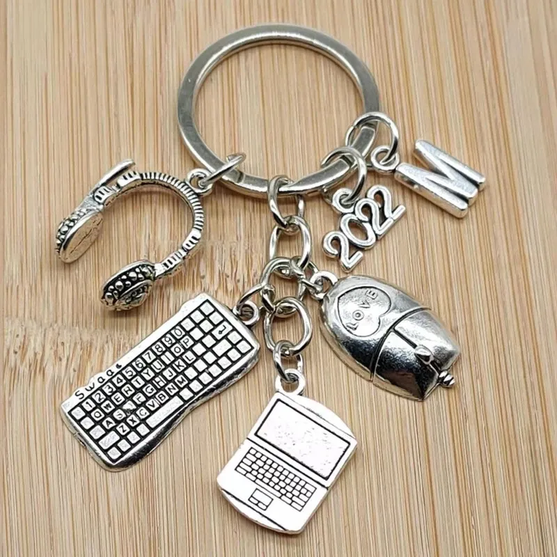 2022 Lettre de forme de souris ordinateur portable Keychain Elemy DIY Keychain Jewelry Gift with Metal Chain and Bracket