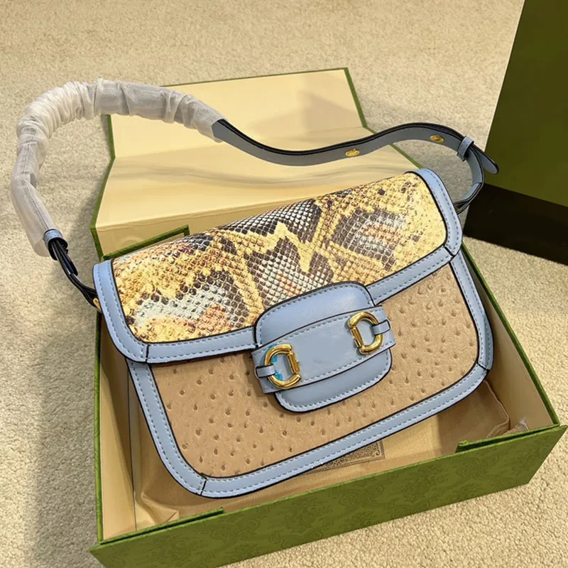 Klaff axelpåsar serpentin crossbody väska kvinnor handväska handväska struts läder vanlig fyrkantig plånbok justerbar rem dubbel ring strip hårdvaru modebrev
