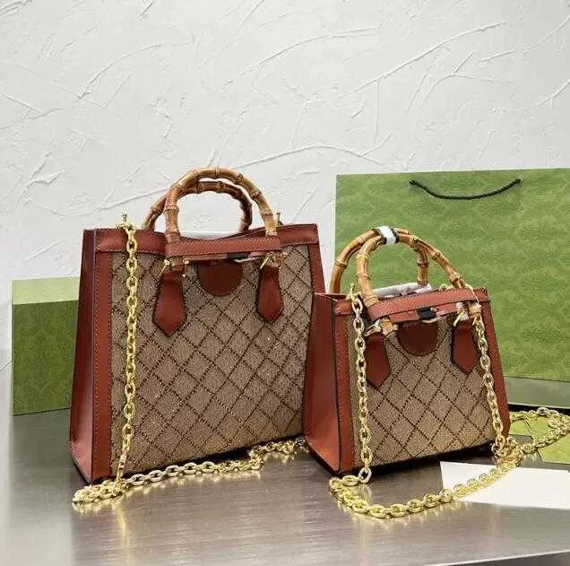 Sacs à bandoulière de concepteur en bambou de haute qualité fourre-tout en toile flammée chaîne de matériel de luxe pour femmes en cuir véritable Shopping bandoulière classiques pochette