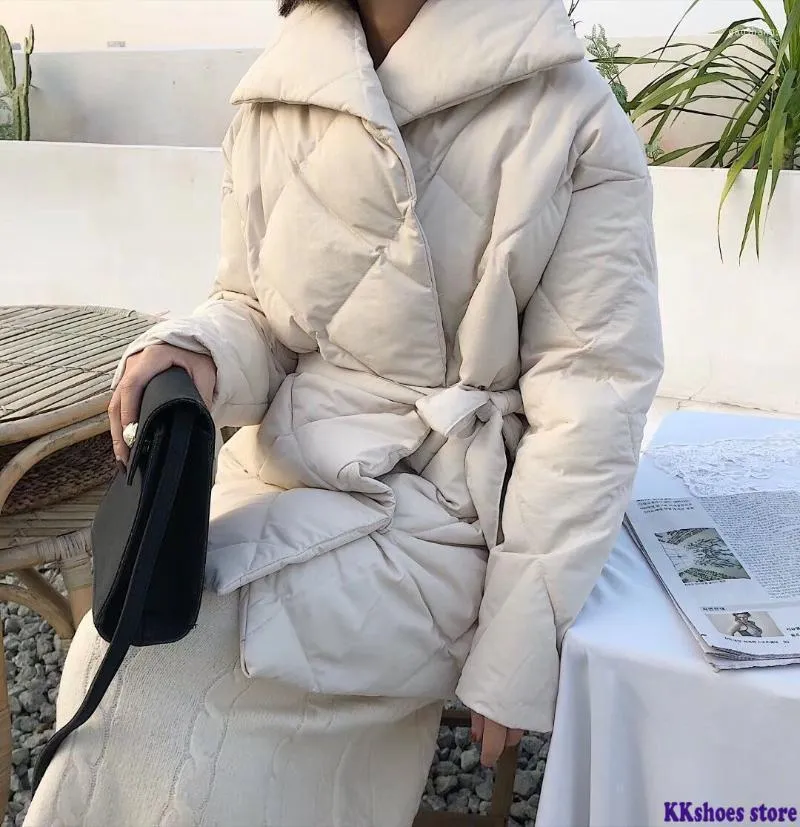 المرأة في فصل الشتاء معطف الشتاء نساء مزدوج السترة البخاخة الكورية للسيدات باركاس الدانتيل حتى الملابس المملوءة بالقطن.