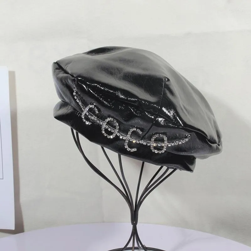 Bérets printemps automne Style avec diamant lettres chapeau de luxe pour femmes mode féminine mignon fille béret peintre casquette noire