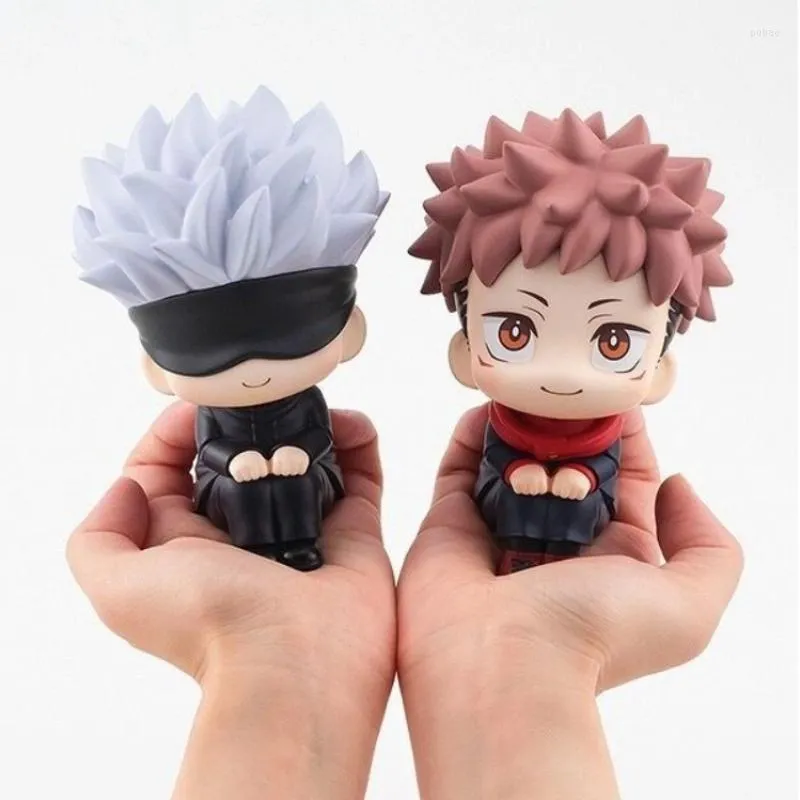 Décorations intérieures Jujutsu Kaisen Figure Accessoires de décoration de voiture Itadori Yuji Gojo Satoru Figures Mini Doll PVC Figurine Ornements