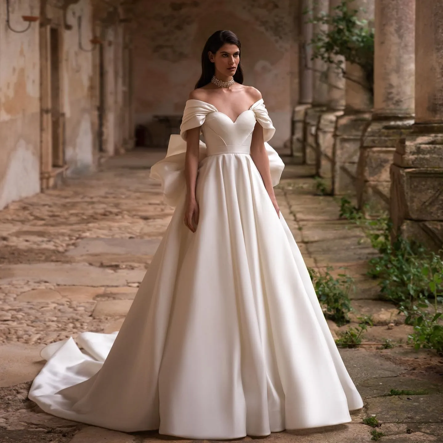 Off-Shoulder Satin wedding dress with Big Bow and Sweep Train - A-Line Bridal Gown