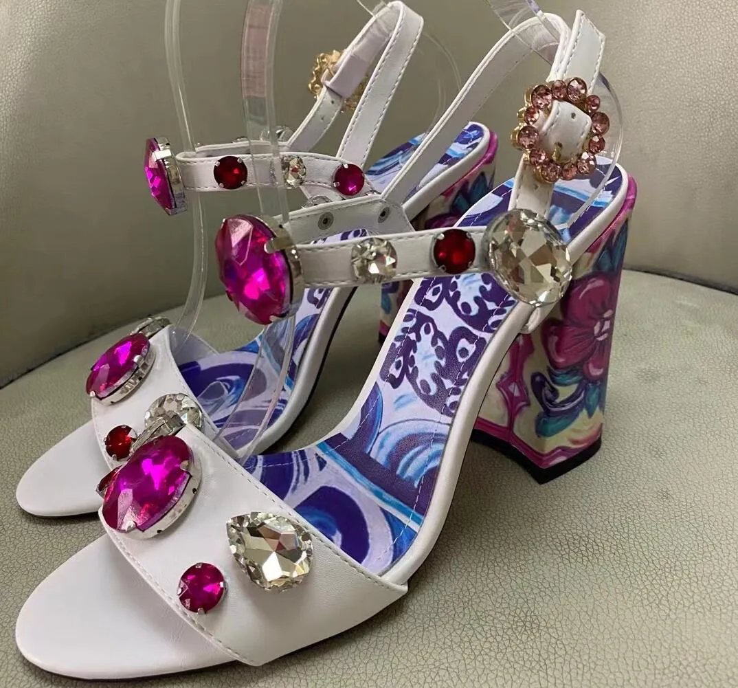 sandali di diamanti di lusso lady tacco grosso sandali di cristallo Donna stile glitter Open Toe platform Scarpe Runway strass Tacchi alti in pelle bianca Sandalias Mujer