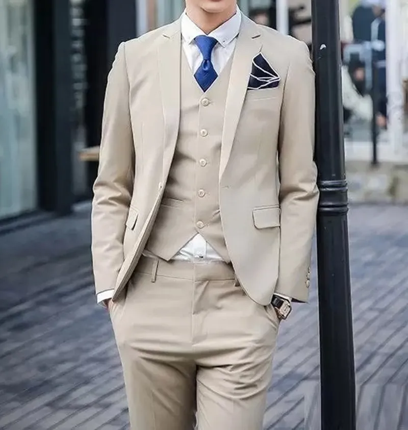 New Fashion Beige Slim Fit Groom Tuxedos Notch Lapel Groomsmen Mens Wedding Dress Excellent Man 3 Piece Suit Jacket Pants Vest