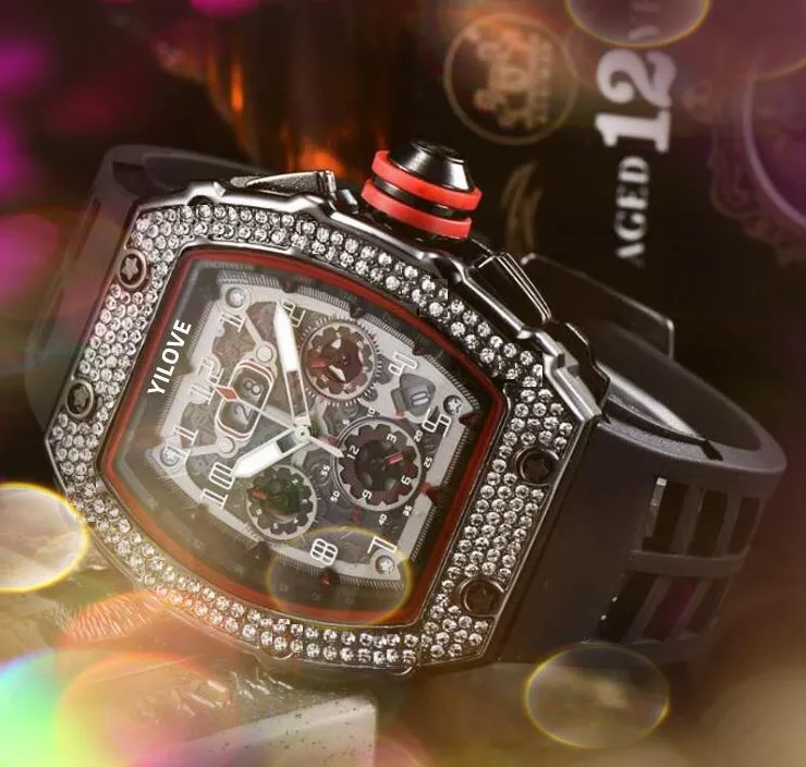 Elegant Noble Mens Diamonds Ring Watches 43 mm Japan Quartz Chronograph Men Squelette Dial Hip Hop Condule de caoutchouc Sports Popular Wristwatch Relojes de Lujo Para Hombre
