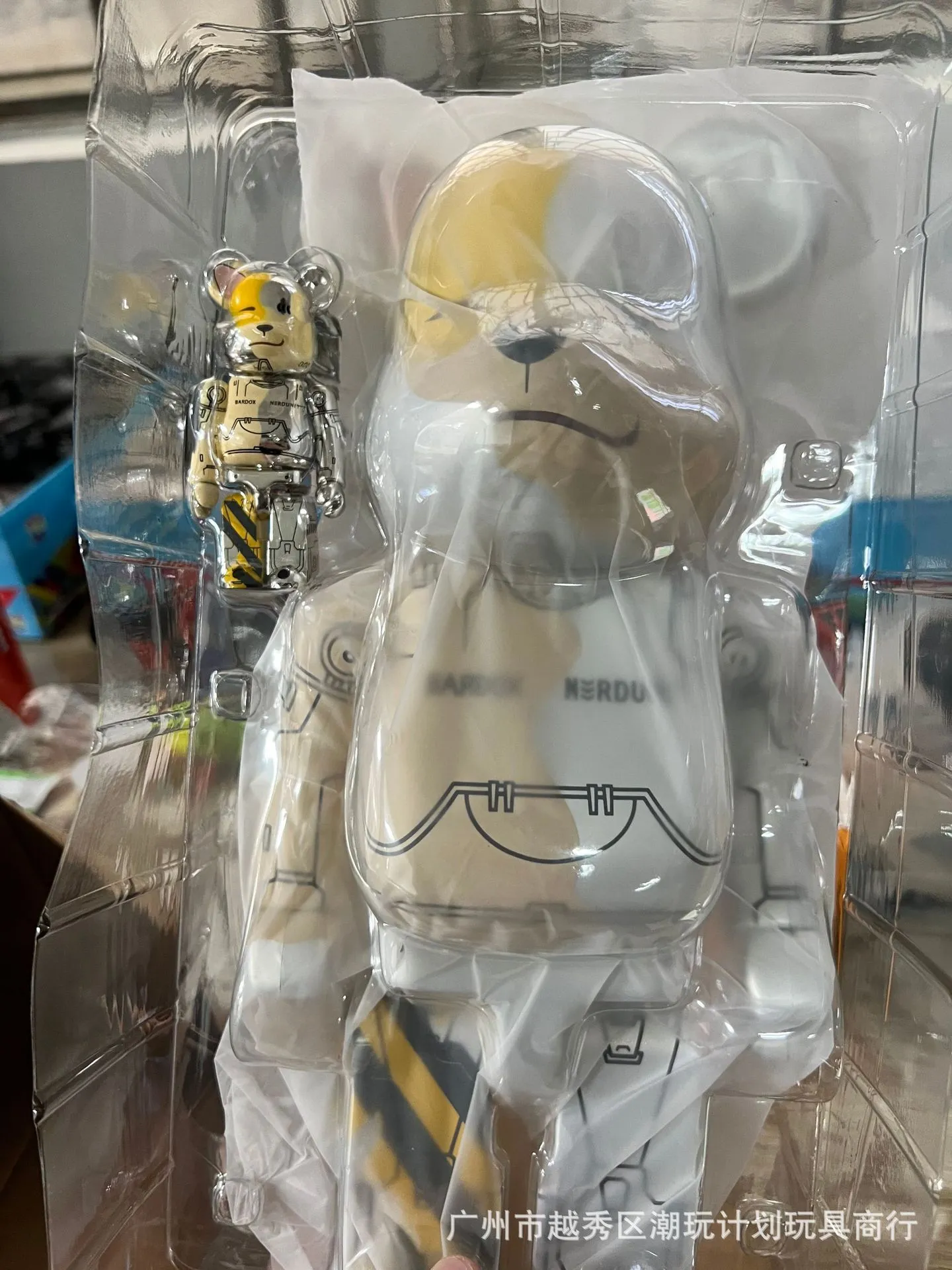 その他 BE@RBRICK NERDUNIT x BARDOX 400% 1000% BE@RBRICK x NERDUNIT x BARDOX – WATER THE PLANT WORLDWIDE