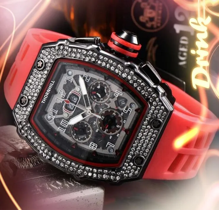 Premium All The Crime Sports Hommes Montres 43mm Plein Diamants Bague Japon Mouvement À Quartz Mâle Horloge En Caoutchouc Ceinture Amoureux Dweller Importé montre-bracelet miroir en cristal