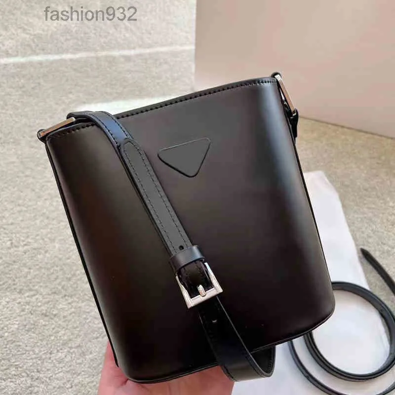 Torebki wieczorowe Torby na ramię Designer Bucket Tote Skórzana torebka Kobiety Torebki Crossbody o dużej pojemności Lady Intra-packet Interval Torebki 220819