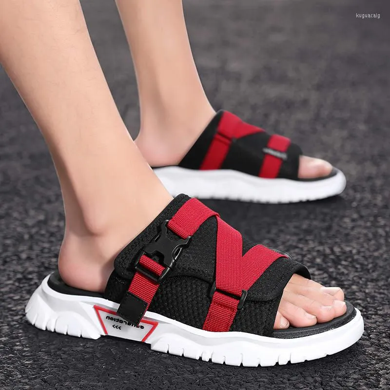 Sandalen heren strand sneakers paarse 2022 -stijl rubberen slippers trainingen schoen shoos tennis zonder veters bont boot