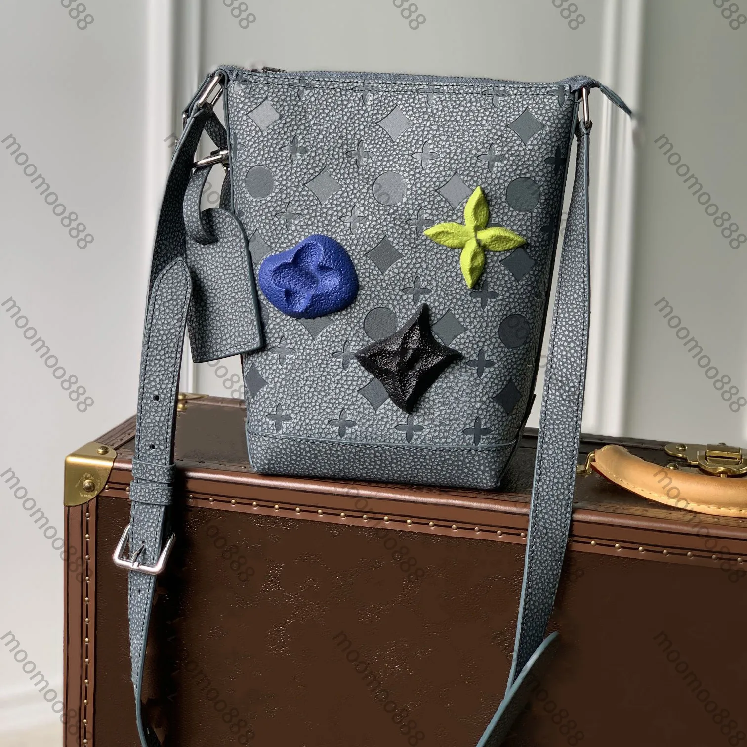 12a helt ny spegelkvalitetsdesigner liten kryssare påse luxurys riktiga läder hobo handväskor kvinnor präglade mens bergsklättring handväska crossbody axel rem låda väska