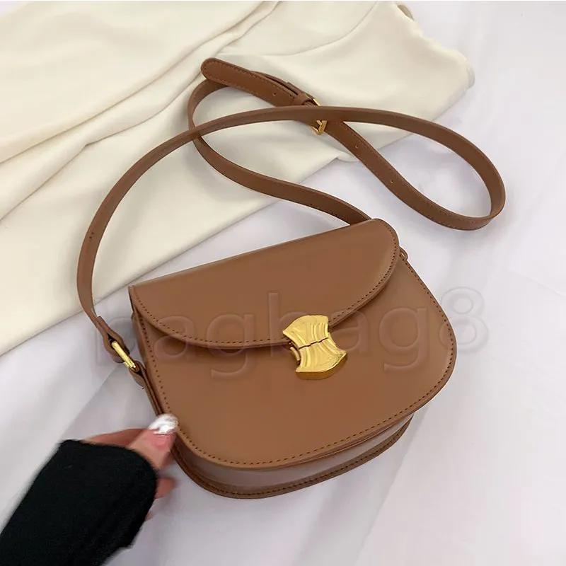 Toppdesigner Famous Women Handbags Messenger Bag triomphe Besace Single Handbag Canvas Fashion Beach Bags Travel Wholesale Crossbody Shoulder Pl￥nbok Purses