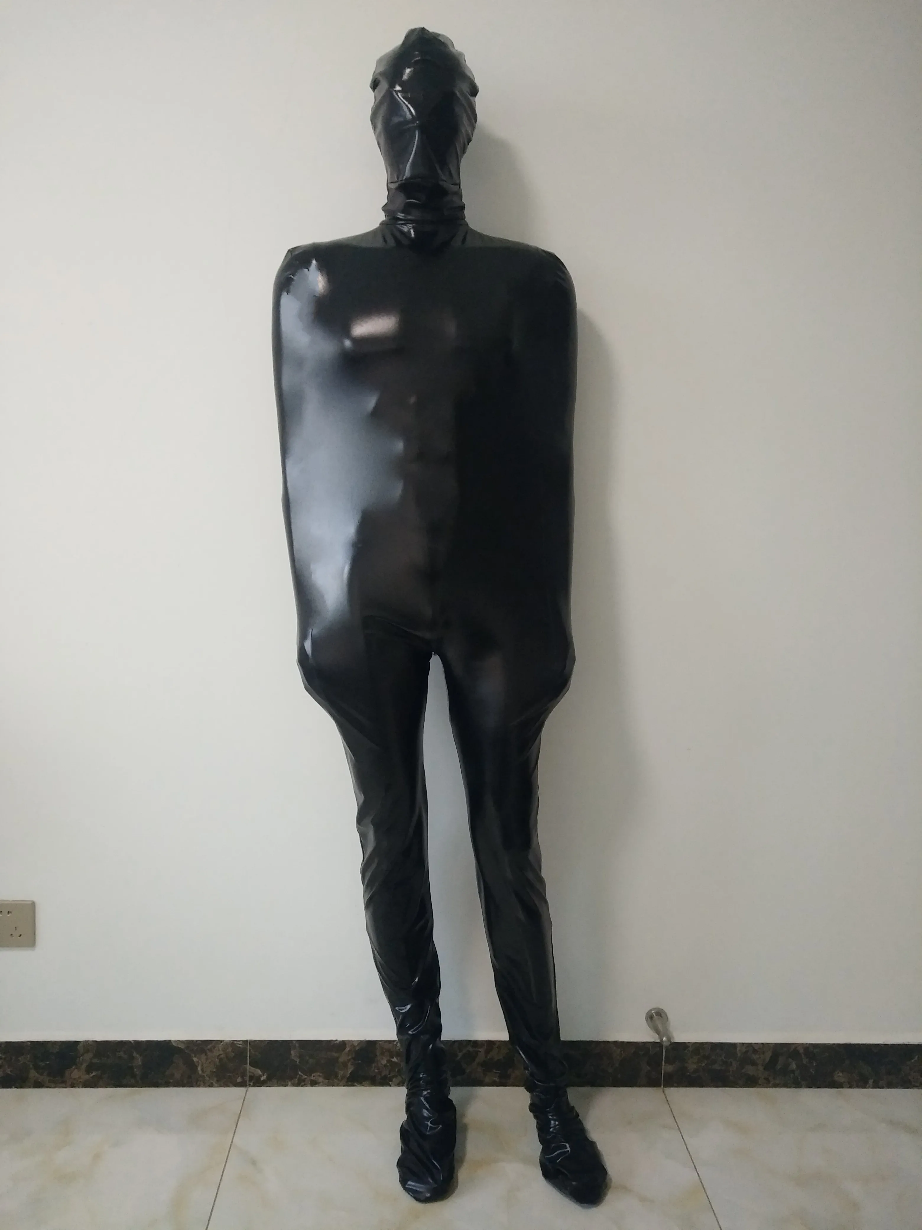 أزياء Catsuit Mens مثيرة أسود لامع لامع spandex zentai بدلة البالغين cosplay انقسام الساق المومياء فستان تنكري دون جعب الذراع الداخلية يمكن الإزالة قناعا قابل للإزالة