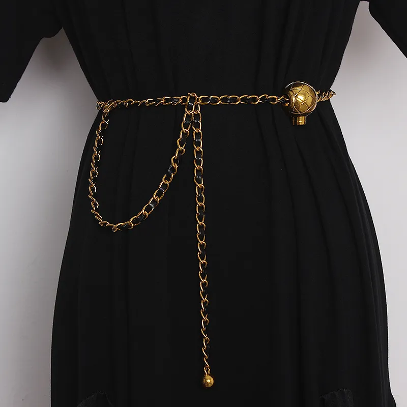 Euroepan 클래식 직조 PU 금속 허리 체인 화이트 블랙 슬림 코르셋 조정 가능한 Waisbtand 2022 디자인 드레스 Cinch 허리 벨트