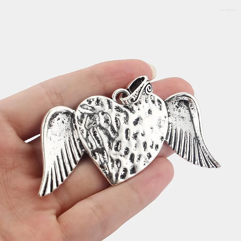 Pendant Necklaces 2PCS Tibetan Silver Hammered Heart Wing Charms Pendants For DIY Necklace Finding Accessories Jewelry Making 80 42mm