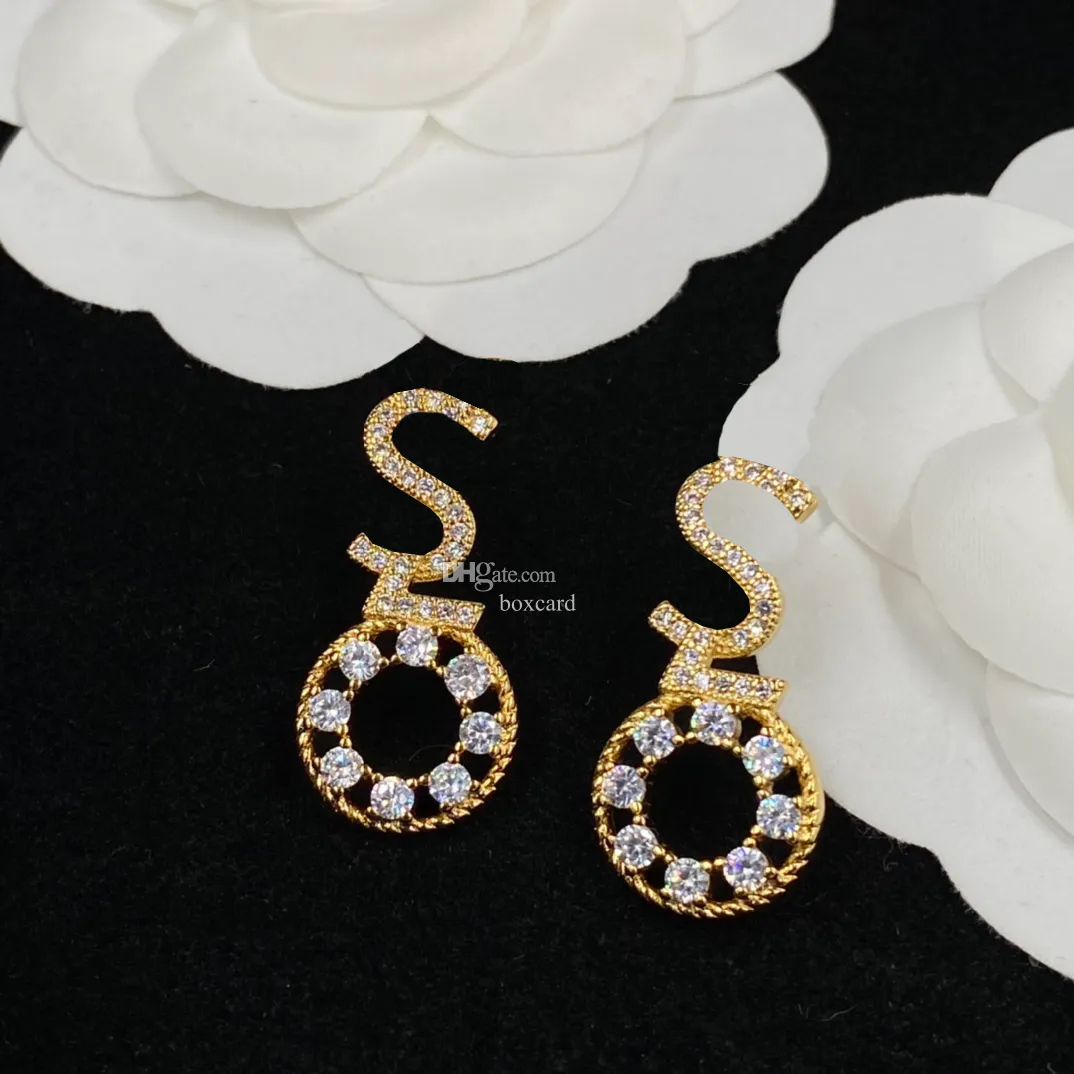 Glittering Rhinestone Charm Earrings Diamond Circle Letters Eardrops Crystal Round Exquisite Ear Studs With Box
