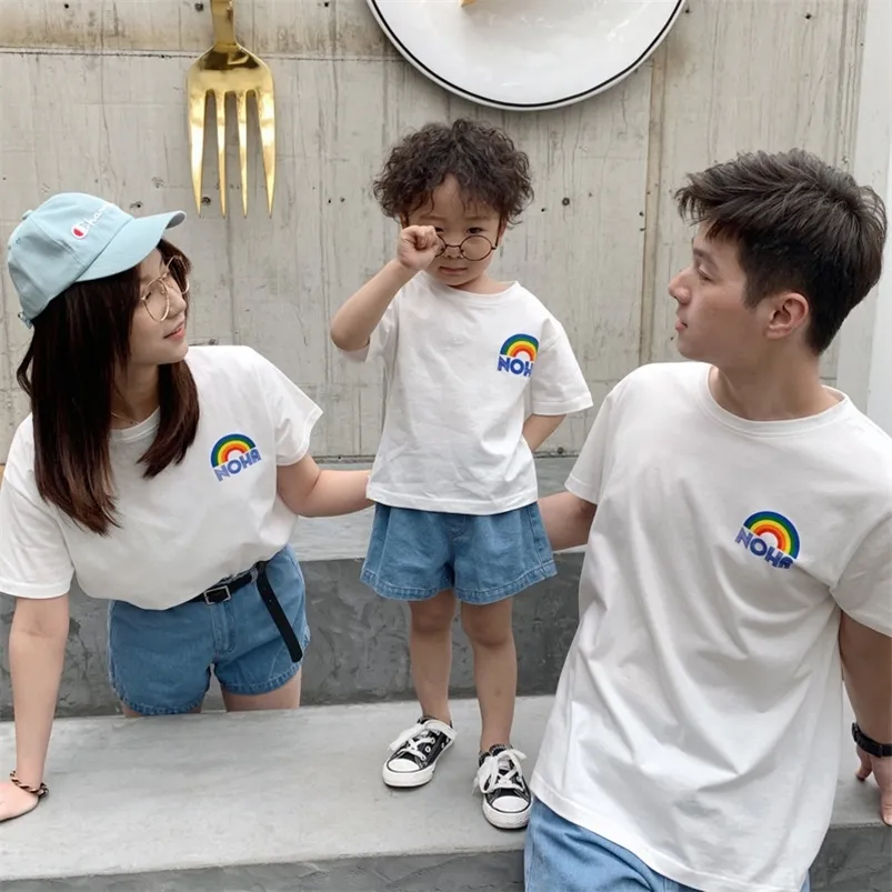 Fam￭lia combinando roupas familiares combinando camisetas filha e m￣e camisa pai-filho combinando camiseta crian￧as brancas manga curta tee pai filho 220914