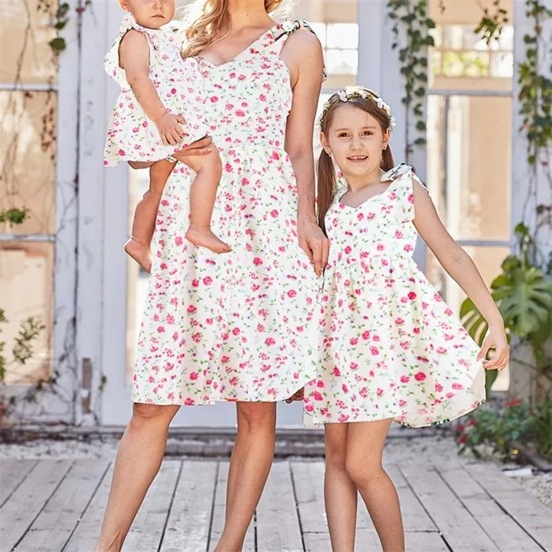 open lace back dress Mother Daughter Party Elegent Dresses Fashion Mom and Me Matching Outf –  Sun Baby main image 0