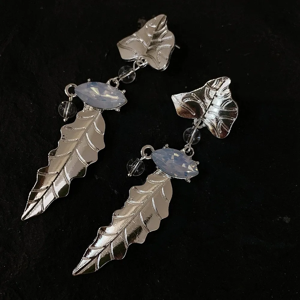 Lustre de lustre de moda prata colorida metal brios de folhas modernas para mulheres garotas brilhantes cistos finos brincos pendientes j￳ias de j￳ias 2022