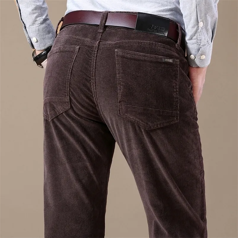 Pantalons pour hommes Automne et hiver Pantalons décontractés en velours côtelé pour hommes Mode d'affaires Élastique Coupe régulière Pantalon extensible Mâle Noir Kaki Café Marine 220914