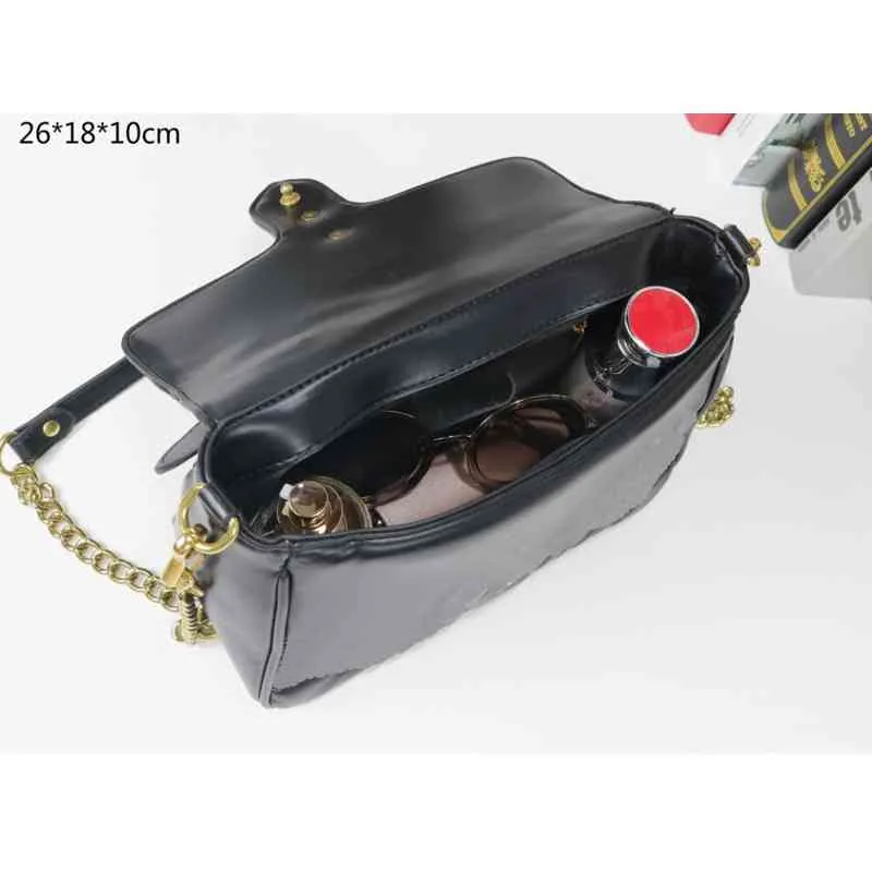 Çantalar kadın tasarımcılar marka yüksek kaliteli omuz çanta üst tutamak çantalar altın zincir moda mektup aşk kalp
