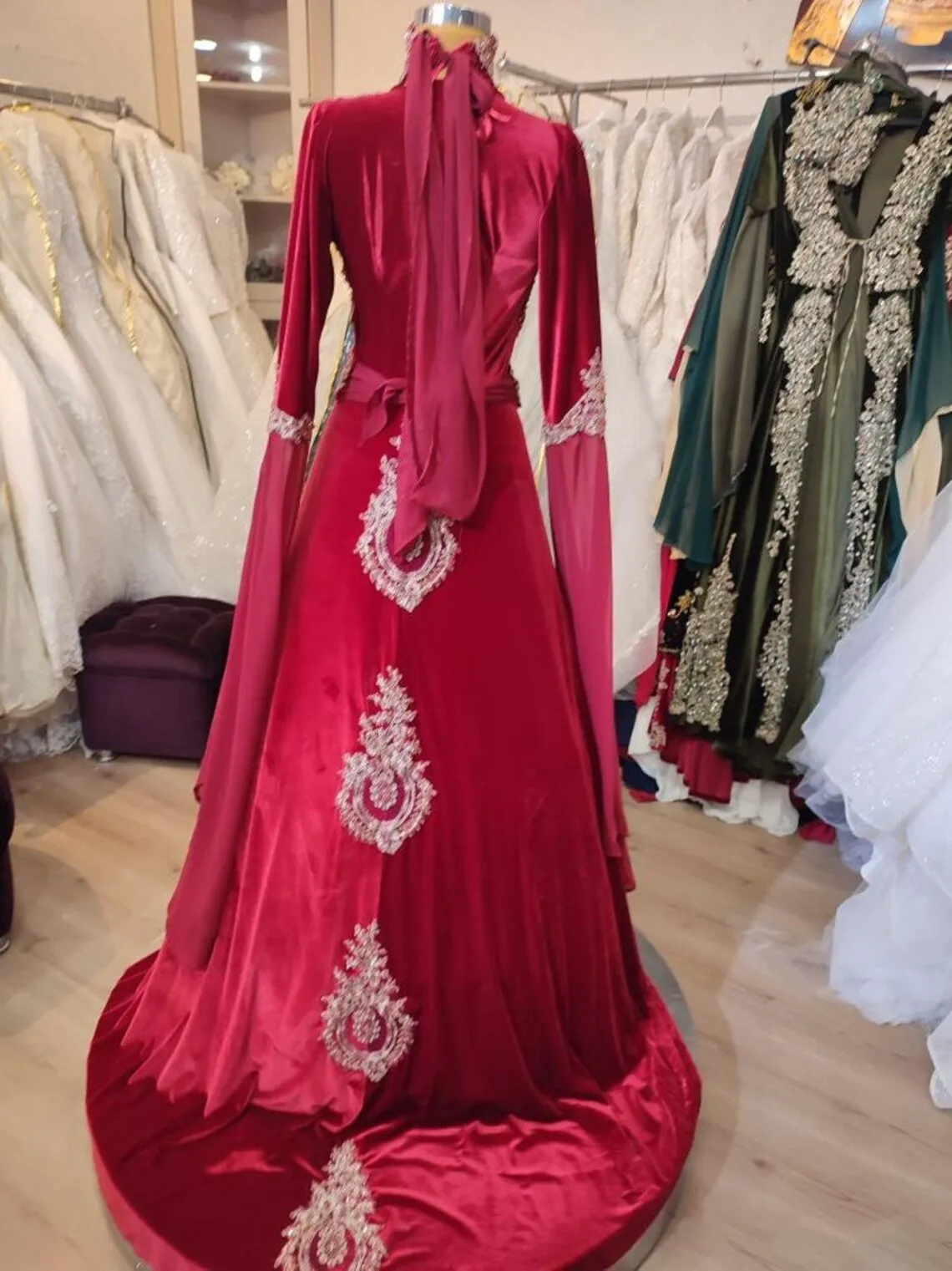 Burgundy and White Gold Lace Velvet Beaded Evening wear kaftans Evening Dress with Long Sleeves - Elegant Arabic Turkish Ethnic Folk Formal Party Gown