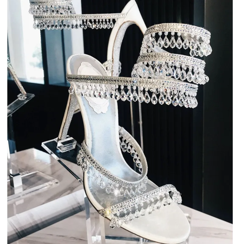 Sandali Luxurys Caovilla Scarpe da sposa Ciondolo con tacco alto Splendido designer di lusso Rene Crystal Light Wrapped Foot Ring Sandalo a spillo con strass Taglia 34-43