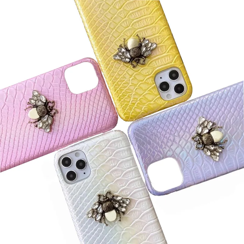 Lindas capas de telefone Bee Designer para iPhone 14 13 12 11 Pro Max 14promax 13promax 12promax 14pro 13pro 12pro 11Pro X Xs Xr 7 8 Plus capa de marca de luxo com caixa de logotipo