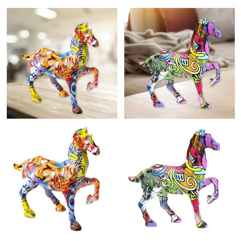 Decorazione per feste Mini artigianato Figurina di cavallo in miniatura Scultura artistica in resina Ornamenti per l'arredamento della casa