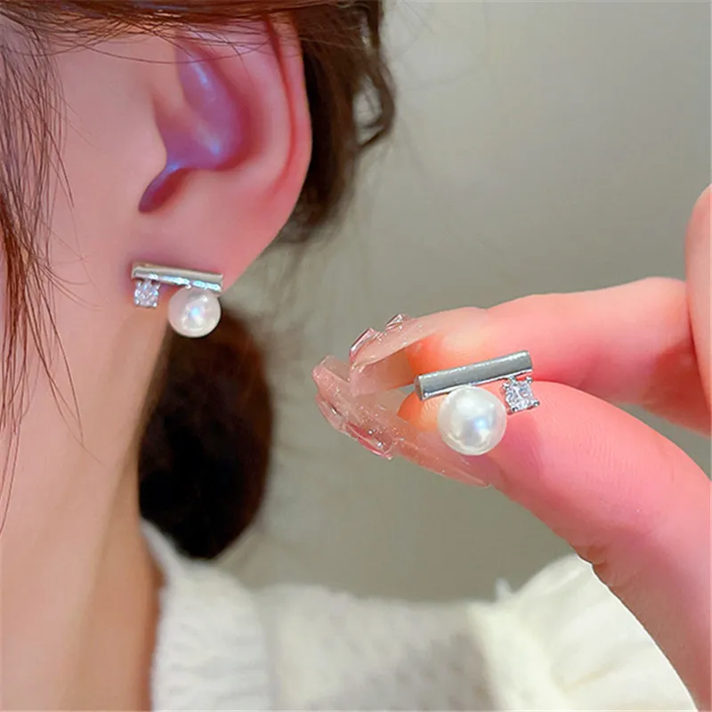 Lustre de lustre coreano Simples Bar Zirconn Pearl Stud Brincos para Mulheres 2022 Novos Ears de Jóias Chiques