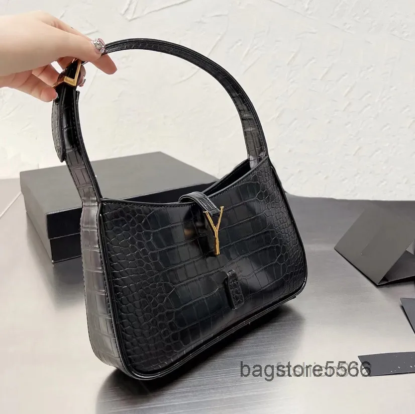 가방 이브닝 백 여성 호보 숄더 백 조절 가능한 스트랩 여성 핸드백 LE 5a7 Luxurys 디자이너 가방 지갑 WalletsMulti Pochette
