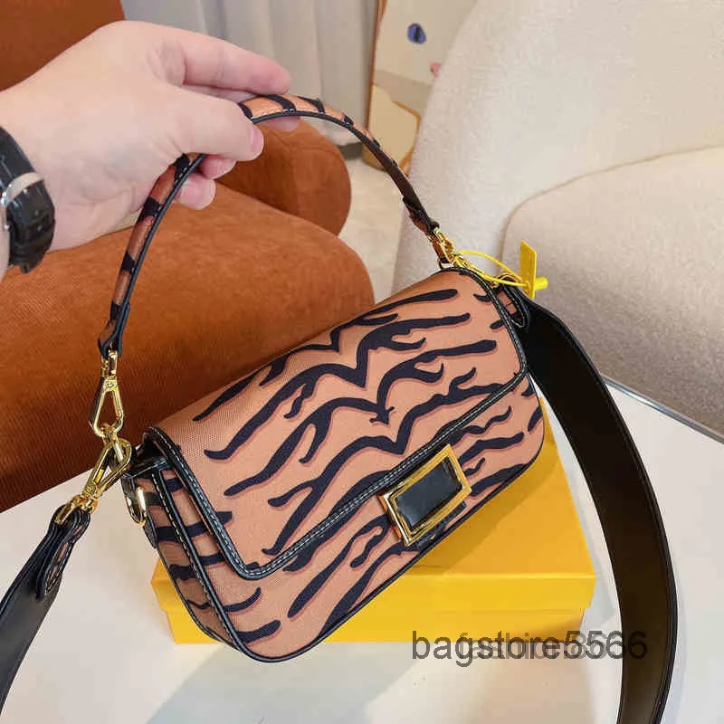 Tygrys torby wieczorowe płótno hafty paski torby torebki damskie na ramię luksusowy projektant Crossbody kobiece torebki typu Tie Dye z dwoma paskami 2203