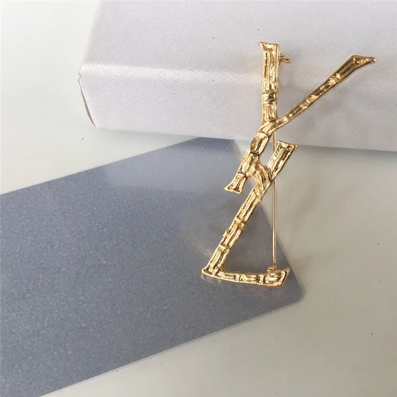 Premium Mode Ontwerpers Womne Broche Gouden Sieraden Dames Jurk Accessoire Pins Womens Parel Broches Luxe Merk Breastpin Leency Brosche