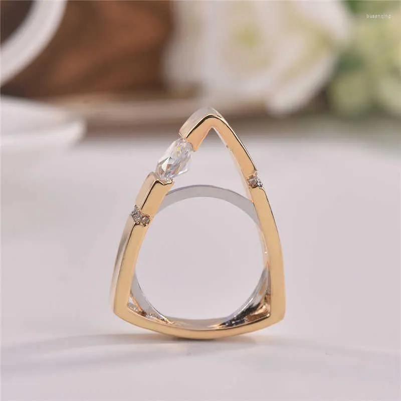 Pierścienie ślubne moda dwonetkowy geometryczny trójkąt Pierścień dla kobiet biżuteria złota