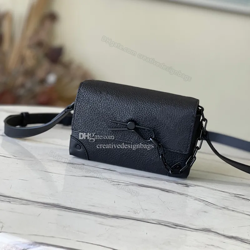 7a Men Postman Schouder Crossbody Steamerzak zachte reliëf Black bloemen voorzakklep en magneetslot Zip Compartiment Handtas met doos 18 cm L309